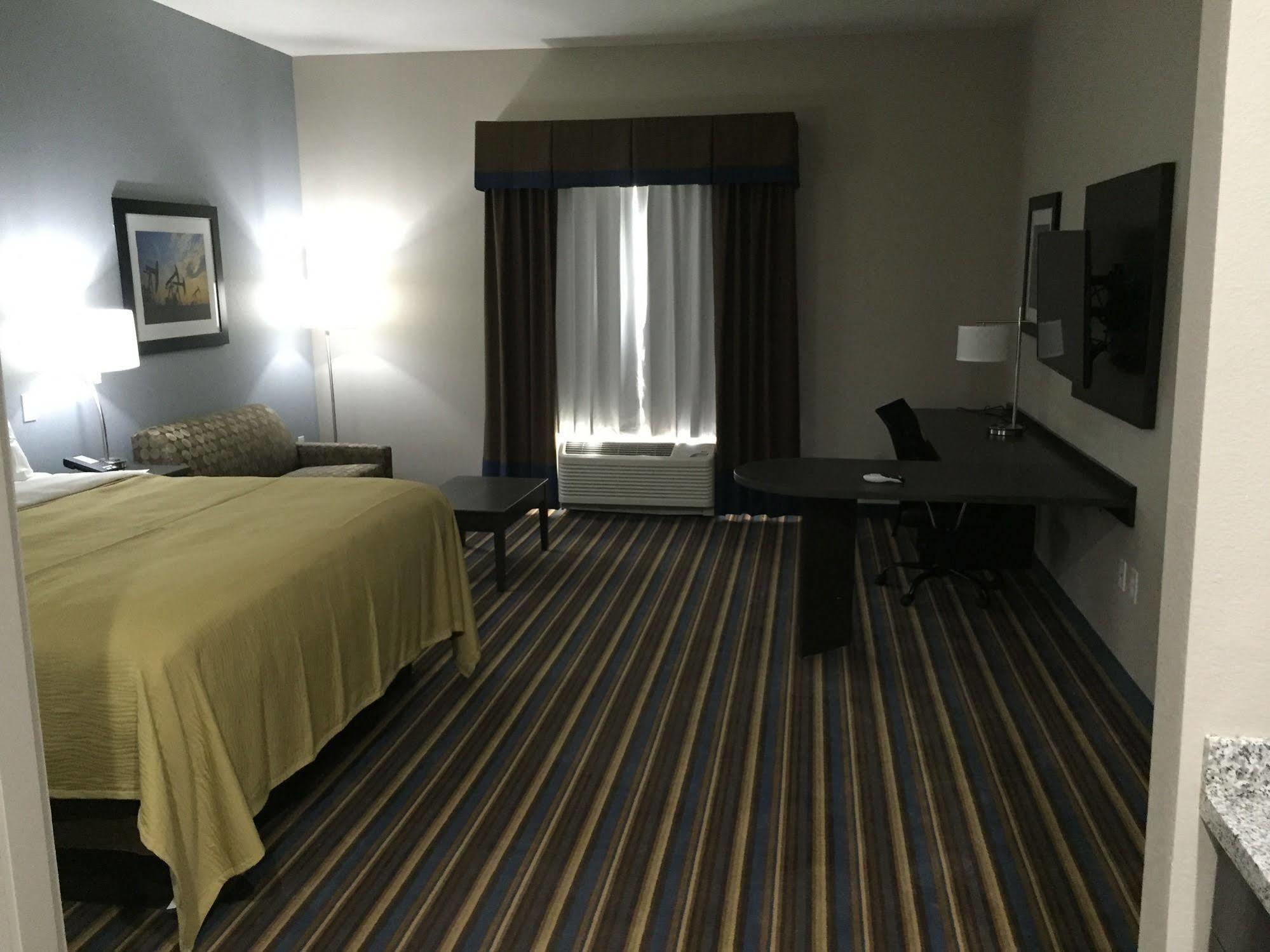 Mainstay Suites Odessa Exterior photo